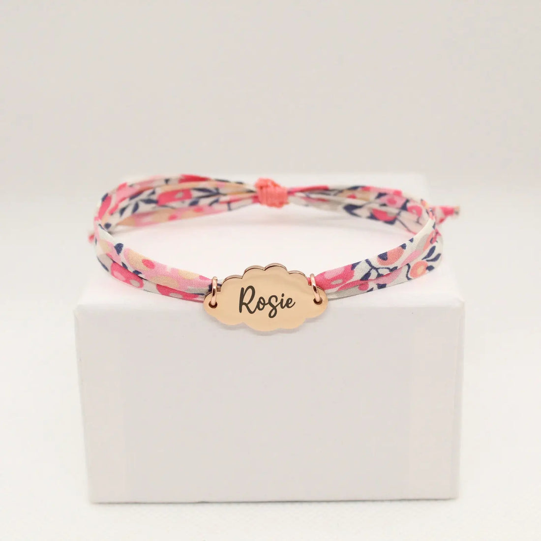 Bracelets Liberty personnalisés: l’élégance intemporelle signée Néméti Bijoux