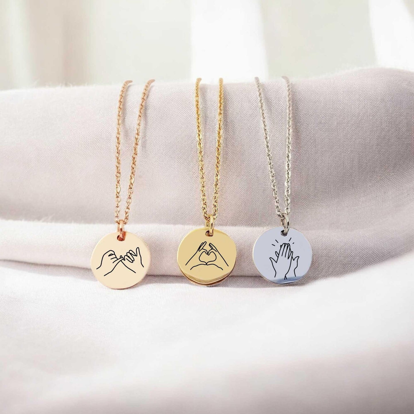 Collier personnalisé en langue des signes et gravure verso - Nemeti Bijoux