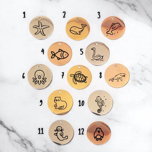 Médaille Gravée Animaux Marins – Breloque Mer Acier Inox - Nemeti Bijoux