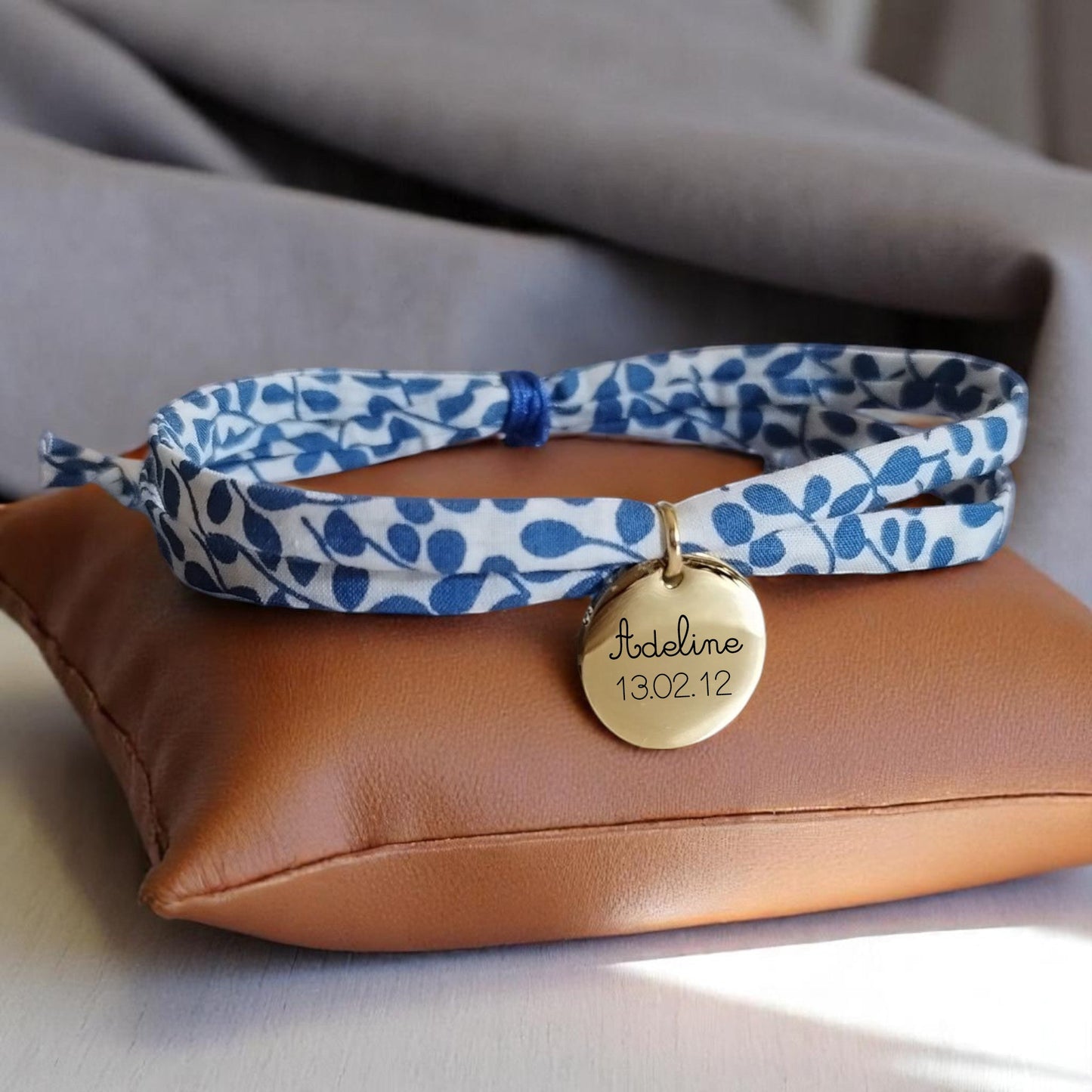 Bracelet liberty personnalisé cordon floral bleu et blanc - Nemeti Bijoux