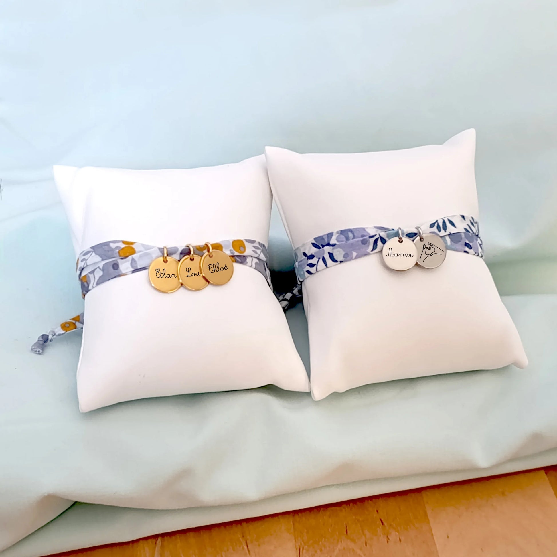 Bracelet liberty Personnalisé avec médailles gravées Cadeau Maman Mamie Marraine Bijou naissance Cadeau fête des mères