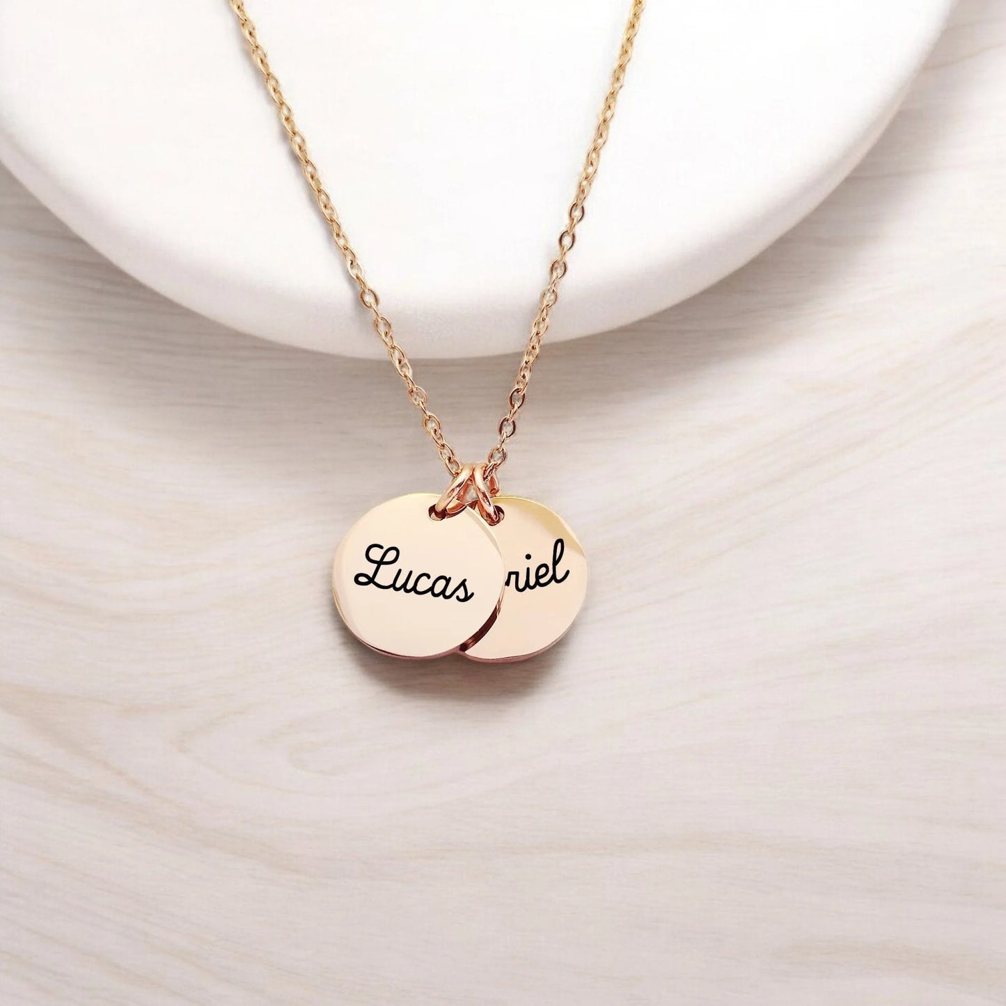 Collier Personnalisé avec Deux Médailles Gravées - Nemeti Bijoux