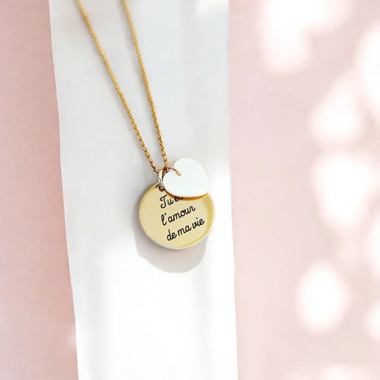 Collier personnalisé avec médaille gravée 20mm et coeur en nacre - Nemeti Bijoux