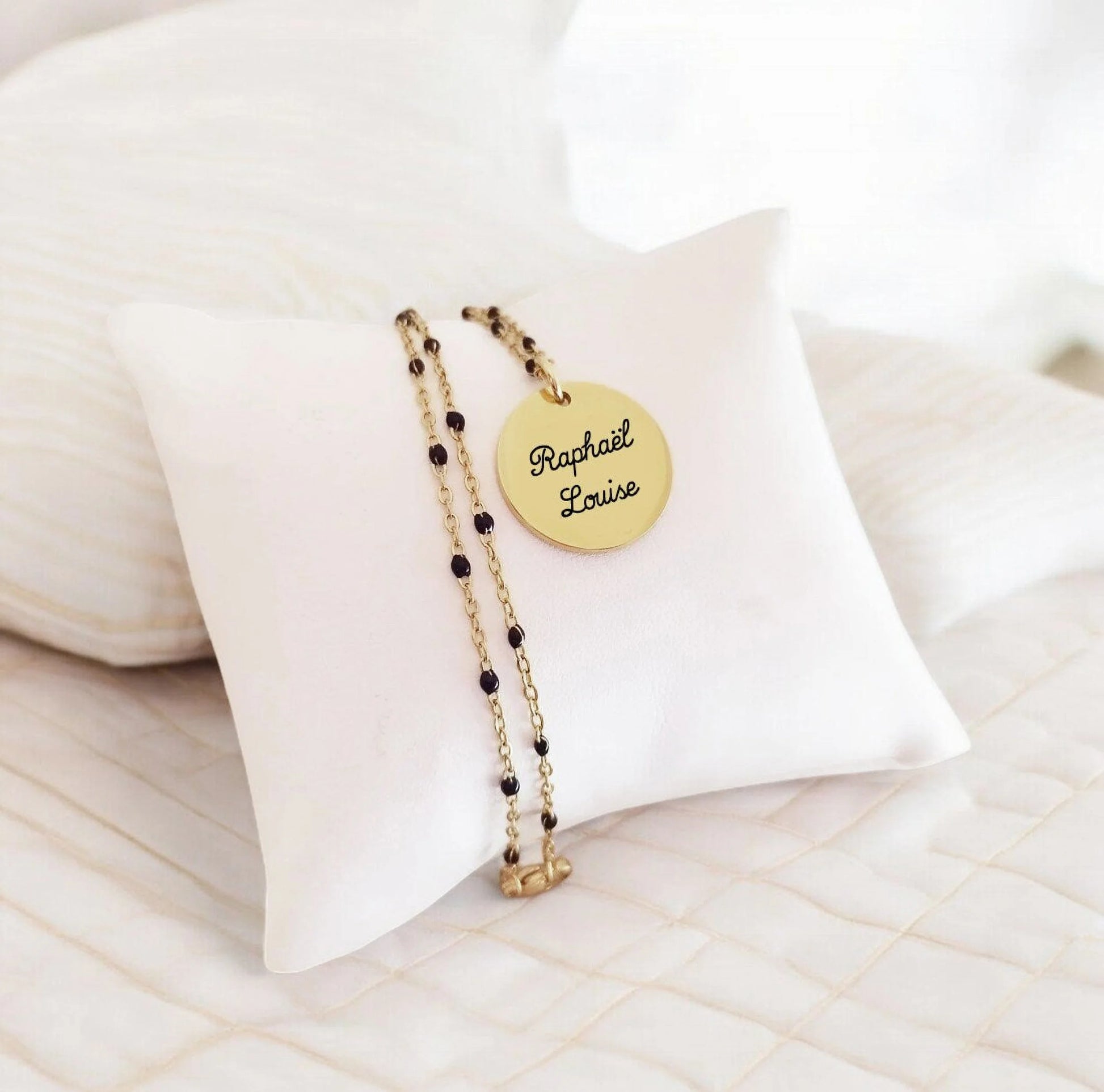 Collier Personnalisé Médaille Gravée & Chaîne Émaillée - Nemeti Bijoux