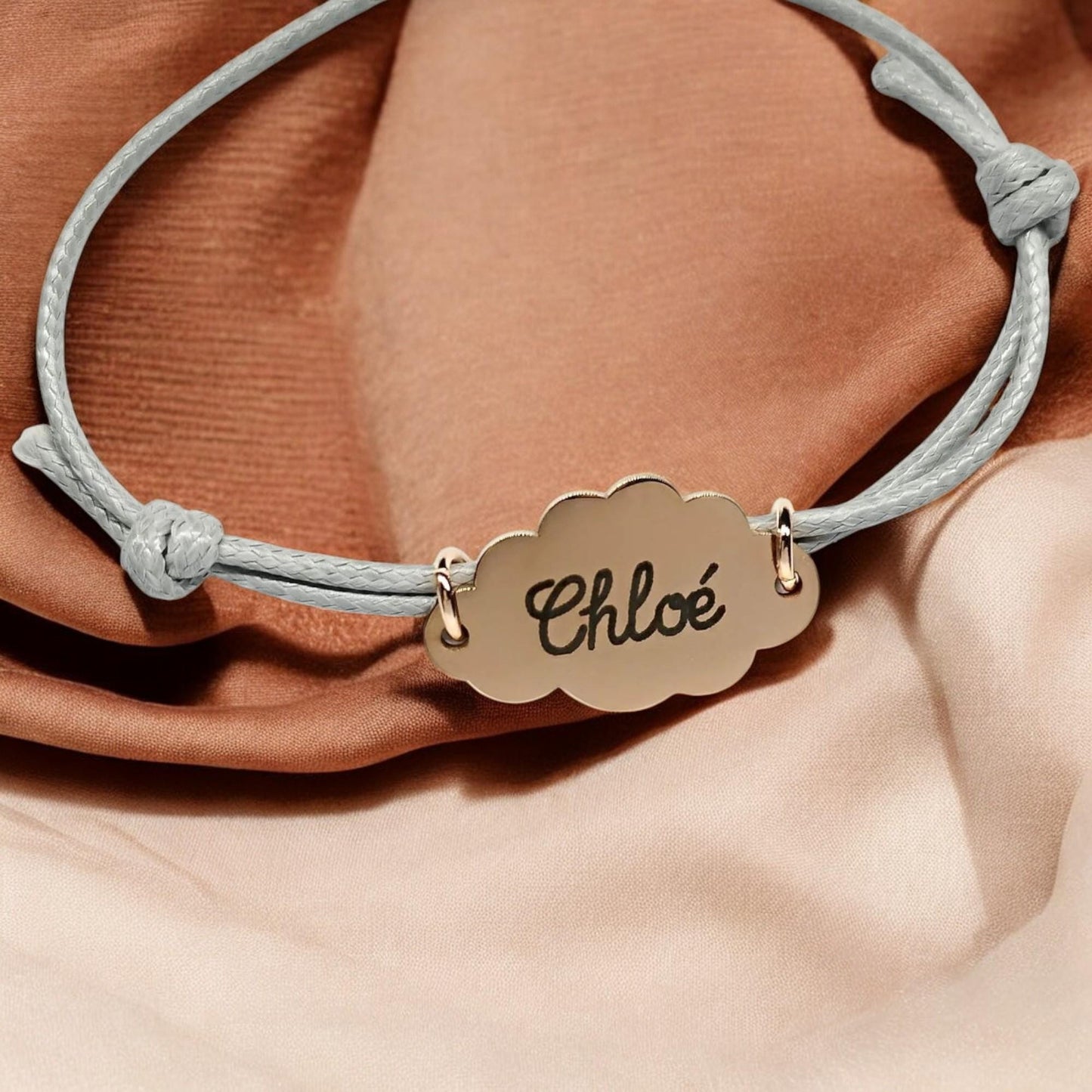 Bracelet personnalisé cordon ajustable avec médaille - Nemeti Bijoux