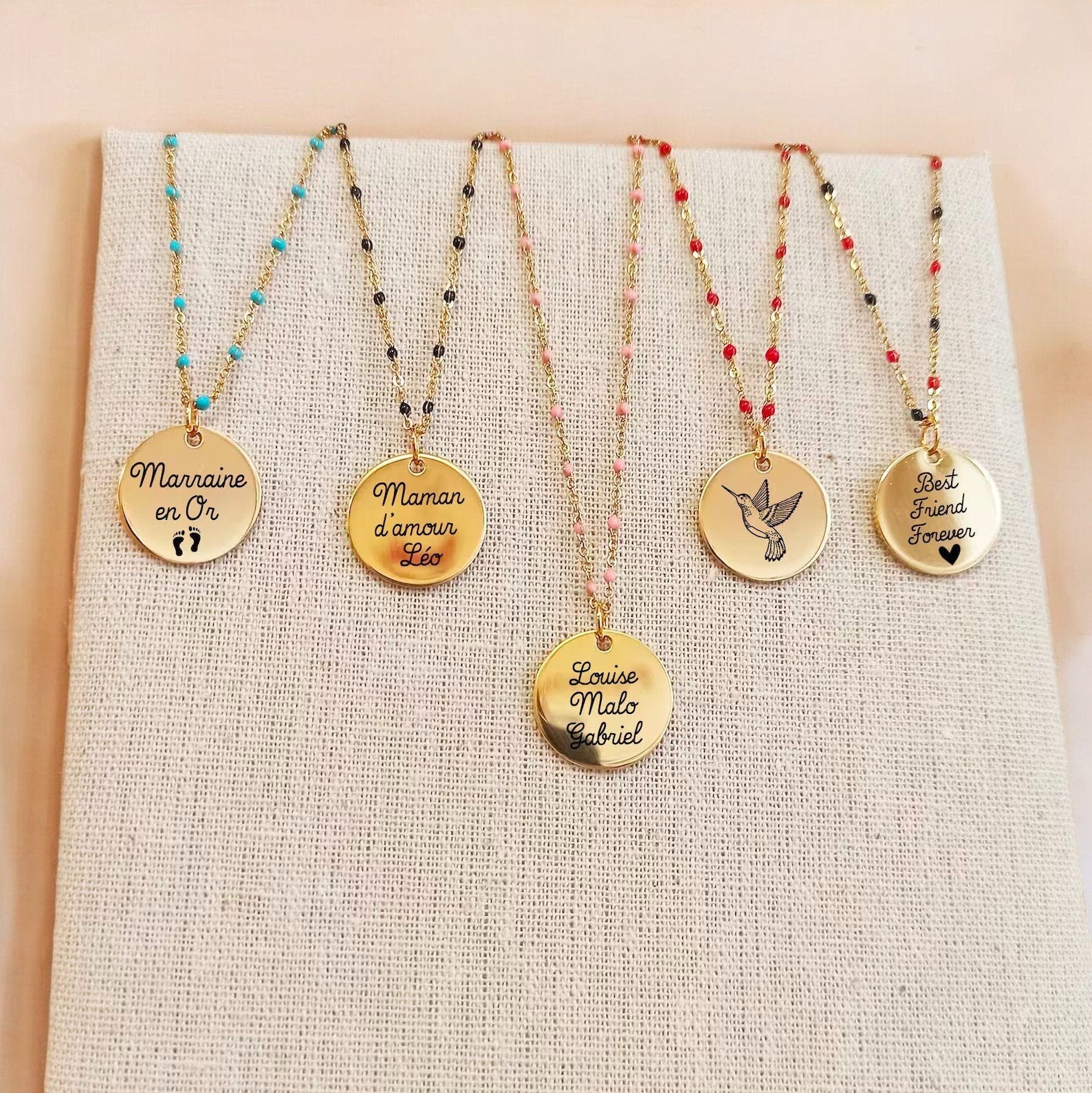 Collier Personnalisé Médaille Gravée & Chaîne Émaillée - Nemeti Bijoux