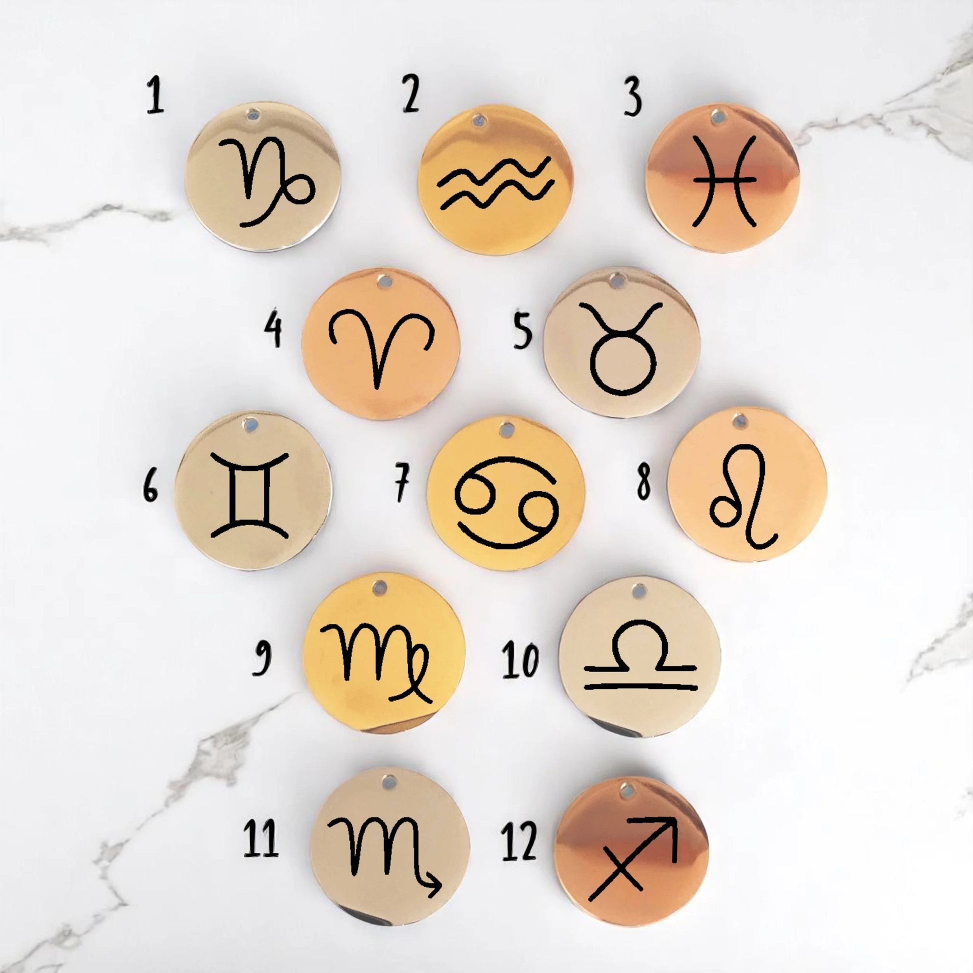 Médaille Gravée Signe Astrologique – Pendentif Zodiaque - Nemeti Bijoux