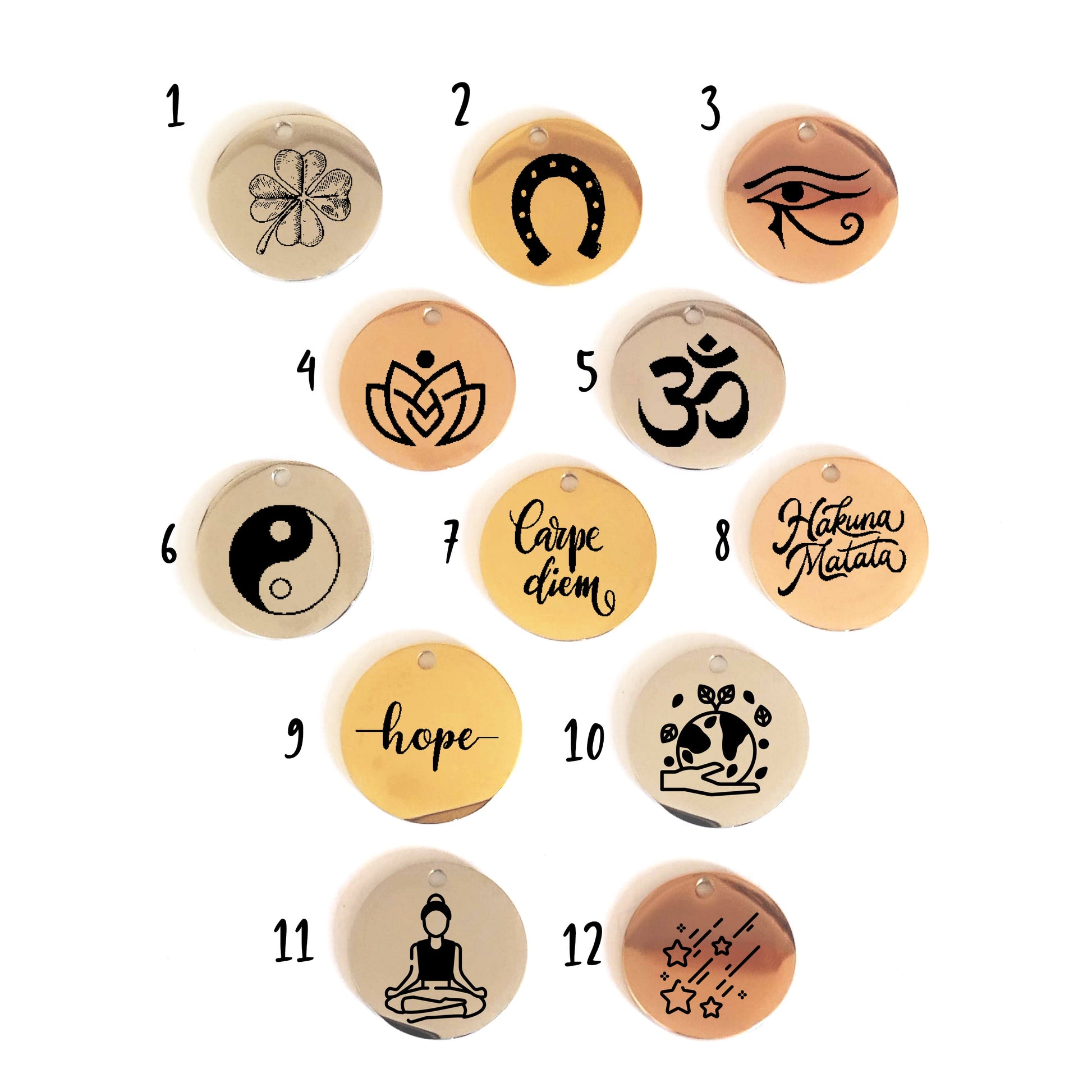 Médaille Gravée Chance – Bijou Porte-Bonheur Symboles Inspiration - Nemeti Bijoux