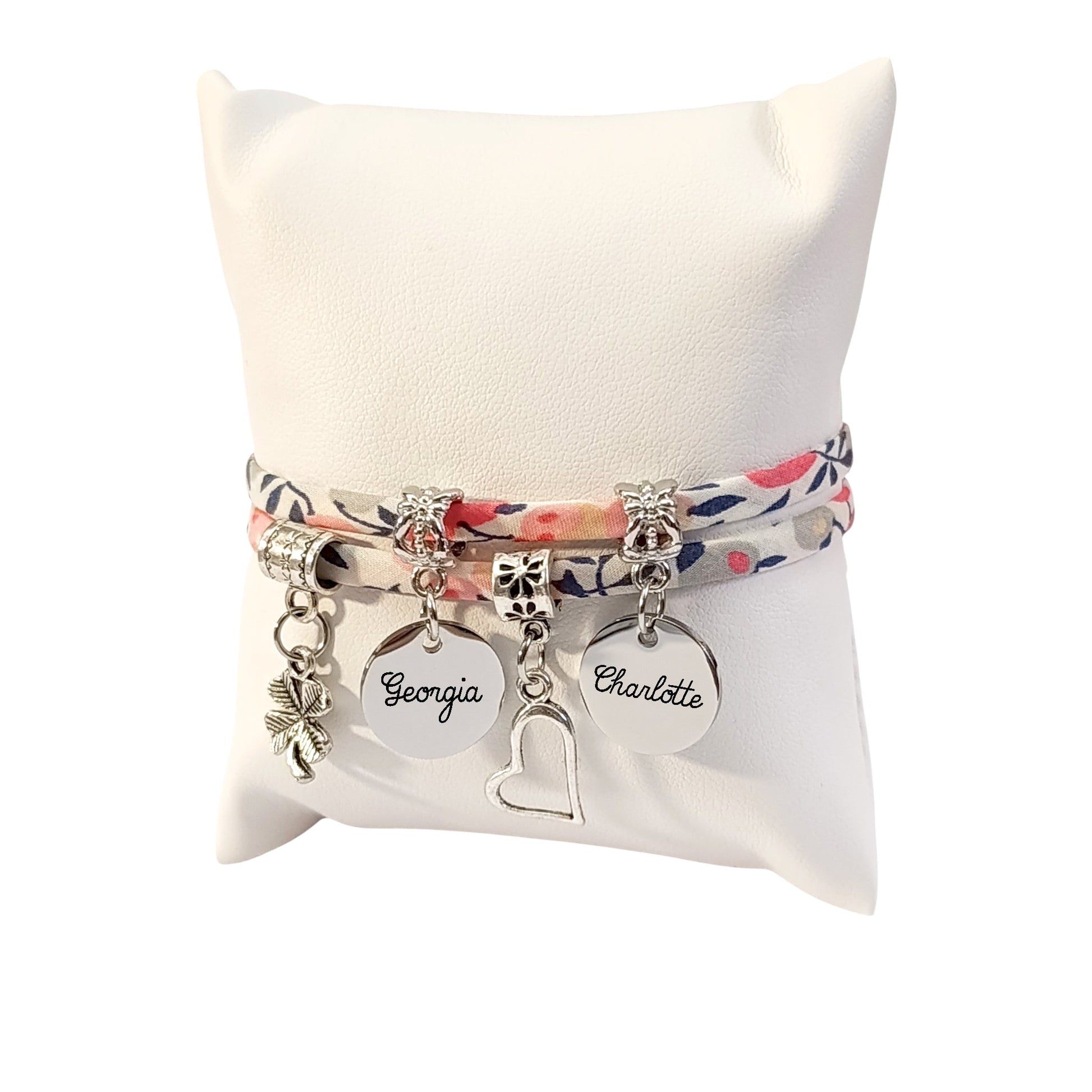 Bracelet Liberty Personnalisé avec 1 à 4 Médailles gravées + 2 Breloques - Tissu wiltshire corail pois de senteur